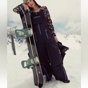 FP Movement Women's On The Ascend Black Bib Size XL NWT $448